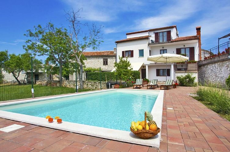 Unterkunft 10116620 - Ferienhaus Istrien - Vakantiehuis im Dorf Kujići