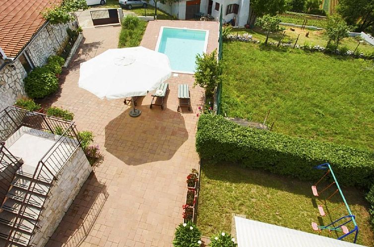 Vakantiehuis im Dorf Kujići