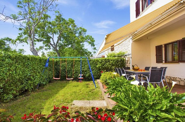 Vakantiehuis im Dorf Kujići