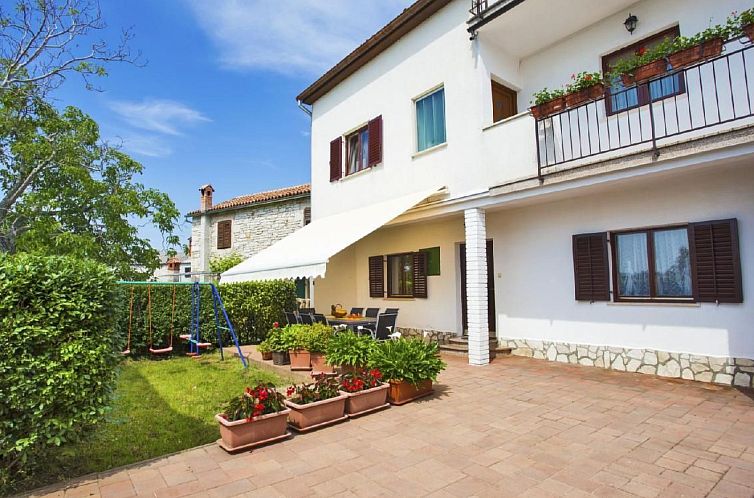 Vakantiehuis im Dorf Kujići