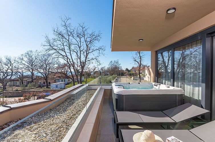 Appartement Quercus Village APP 11 mit jacuzzi