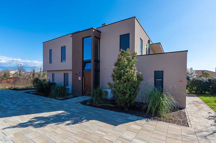 Appartement Villa Querchus Apartment 9 with private Pool