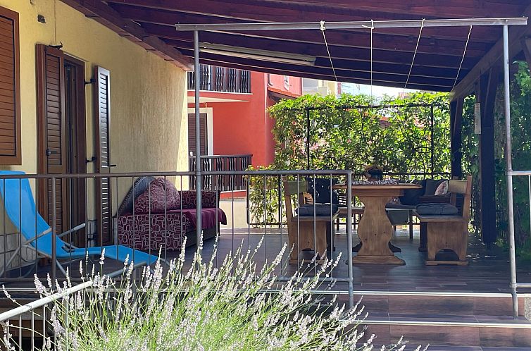 Vakantiehuis Komplette Villa mit zwei Appartements