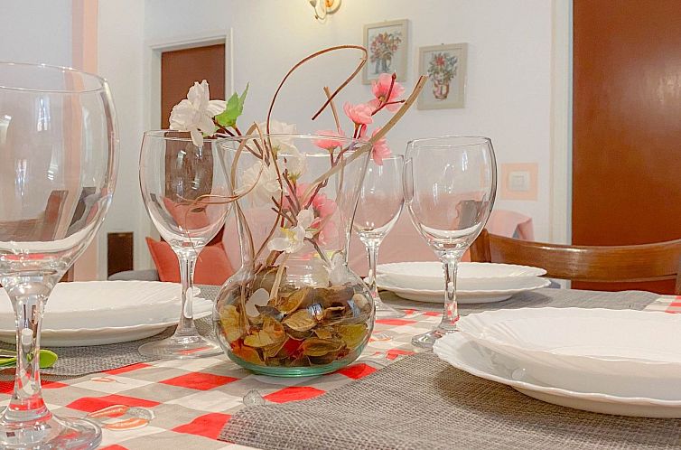 Appartement Pjero mit schöner Terrasse