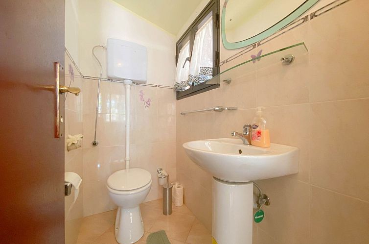 Appartement Pjero mit schöner Terrasse