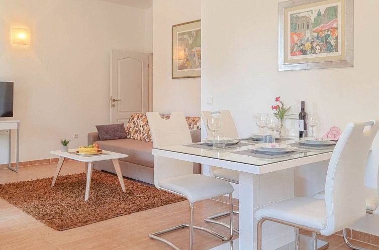 Appartement "Lea" mit Terrasse