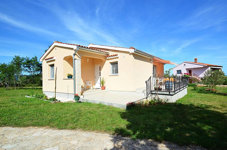 Guest house 10116911 - Holiday property Istria - Vakantiehuis Lory