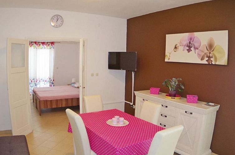 Appartement Wohnung in Rakalj mit Parkplatz und Poolblick