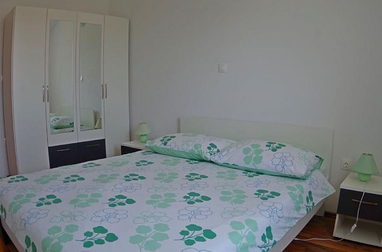 Appartement Appartement in Rakalj mit gemeinsamem Pool, Terr