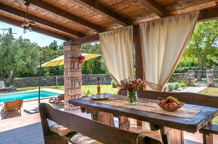 Vakantiehuis Villa mit privatem Pool und großem Garten