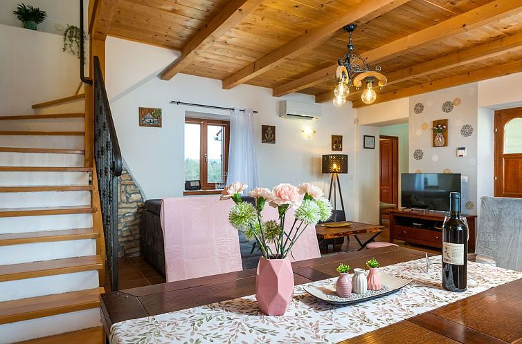 Vakantiehuis Villa mit privatem Pool und großem Garten