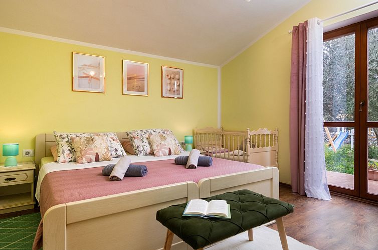 Vakantiehuis Villa mit privatem Pool und großem Garten