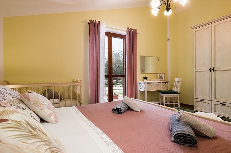 Vakantiehuis Villa mit privatem Pool und großem Garten