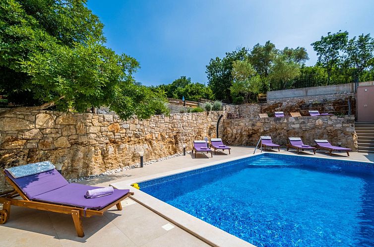 Vakantiehuis Luxuriöse Villa auf großem Privatgrundstück