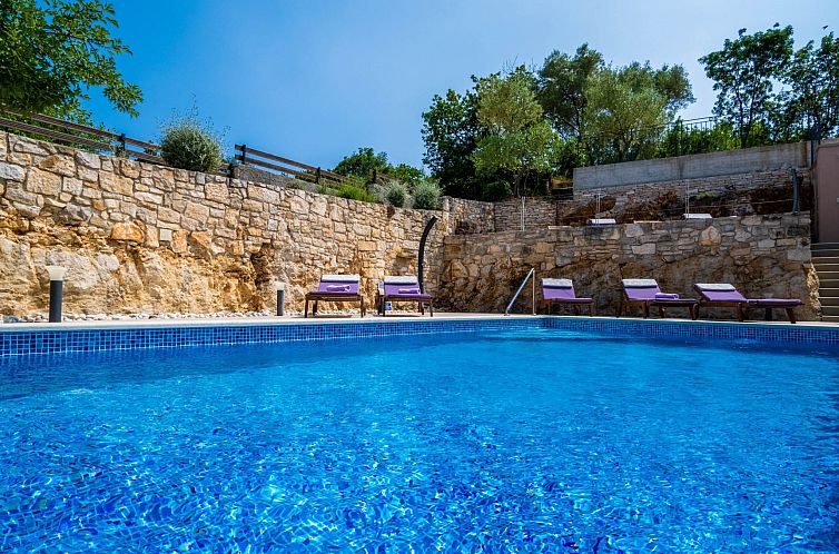 Vakantiehuis Luxuriöse Villa auf großem Privatgrundstück