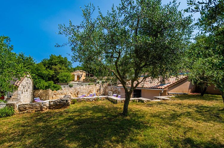 Vakantiehuis Luxuriöse Villa auf großem Privatgrundstück