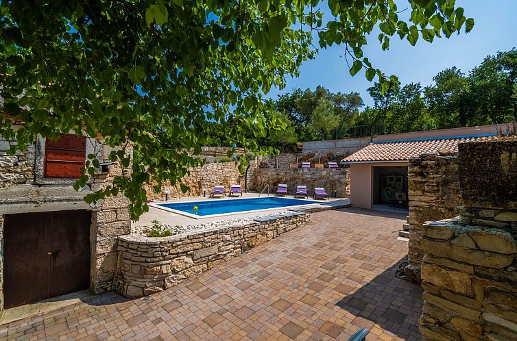 Vakantiehuis Luxuriöse Villa auf großem Privatgrundstück