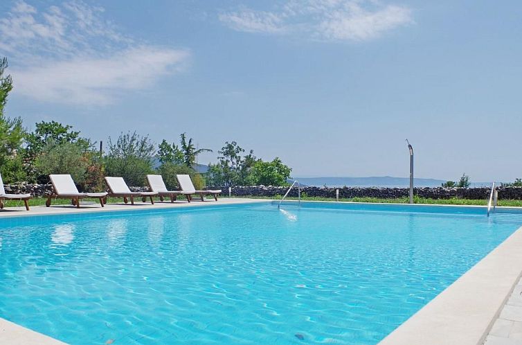 Appartement in Rakalj mit Grill, Garten und Terrasse