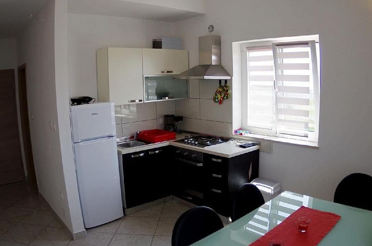 Appartement in Rakalj mit Grill, Garten und Terrasse