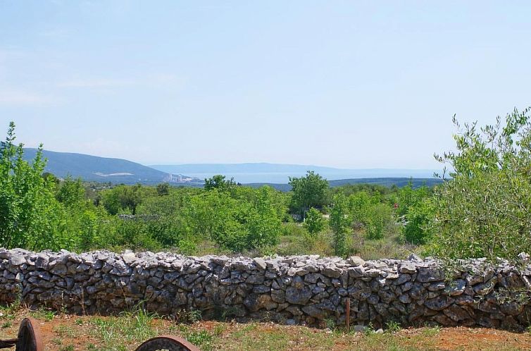 Appartement in Rakalj mit Grill, Garten und Terrasse