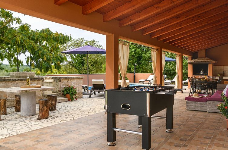 Vakantiehuis Villa mit privatem Pool auf einem 4000 Quadratm