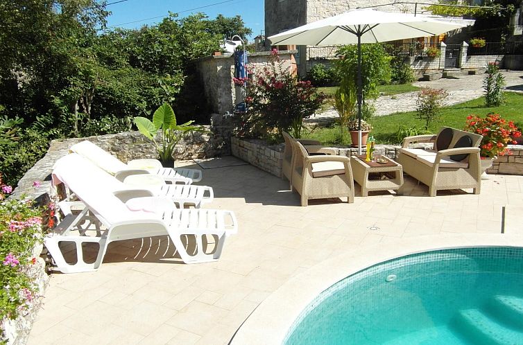 Vakantiehuis Villa 'Vickovi' mit Gemeinschaftspool