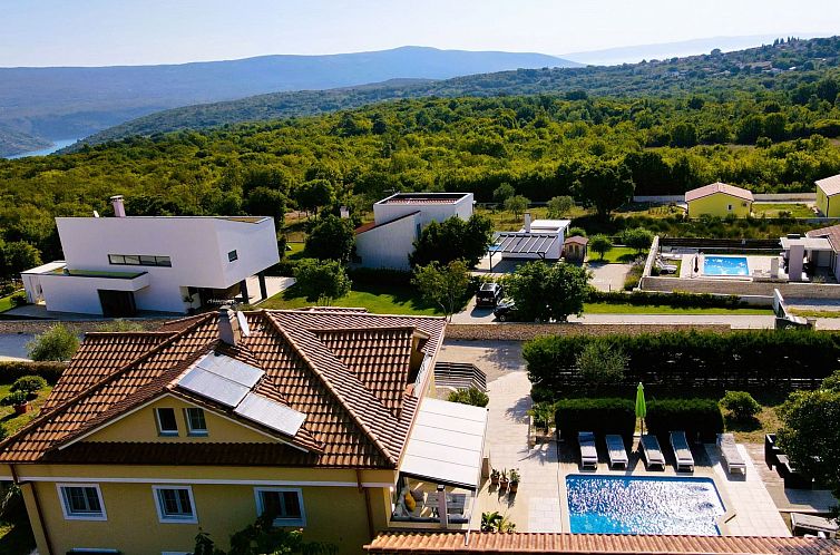 Vakantiehuis Villa Krase mit Pool