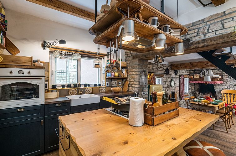Vakantiehuis Rustic cozy house Pupy mit private pool und kin