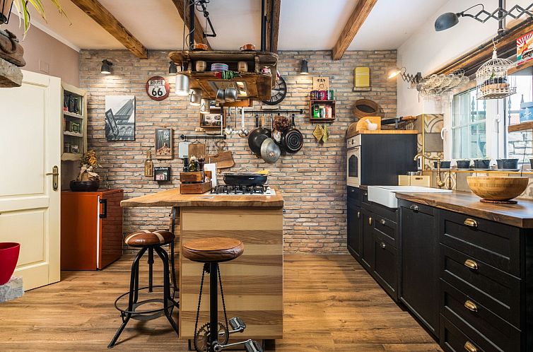 Vakantiehuis Rustic cozy house Pupy mit private pool und kin