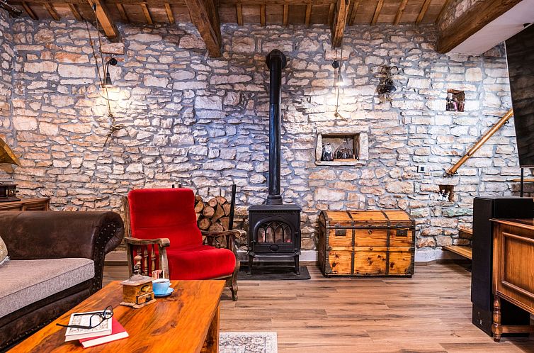 Vakantiehuis Rustic cozy house Pupy mit private pool und kin