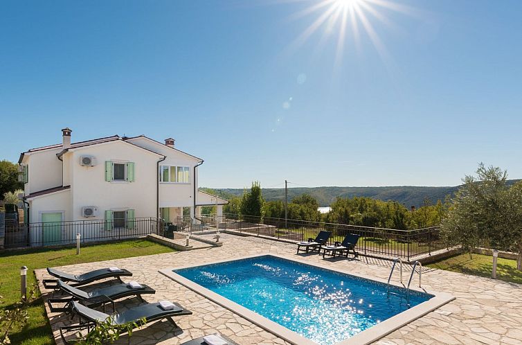 Unterkunft 10117607 - Ferienhaus Istrien - Vakantiehuis Villa 'Villa Mare' mit privatem Pool