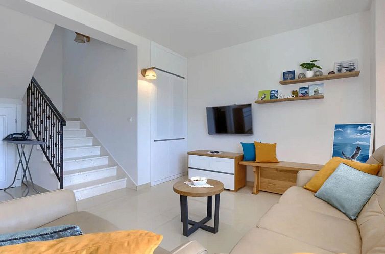 Vakantiehuis Schöne Villa Camellia mit privatem Pool