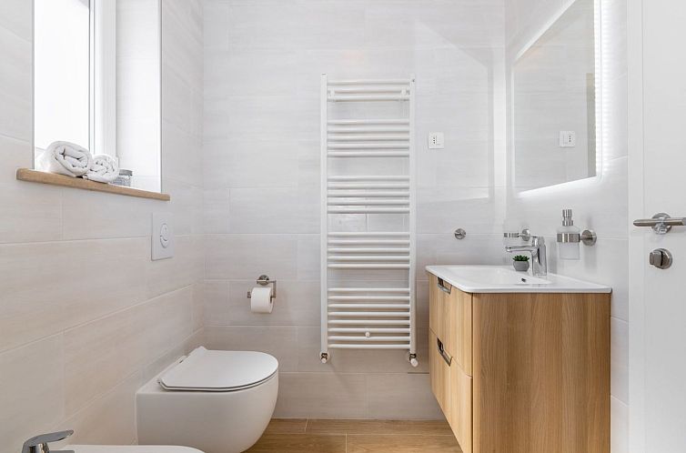 Vakantiehuis Schöne Villa Camellia mit privatem Pool