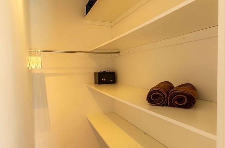 Vakantiehuis Detailgestaltete Villa mit Pool, Sauna und Hot 