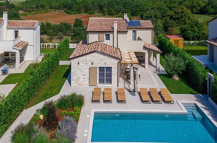 Vakantiehuis Schönes Haus in Tar mit privatem Pool