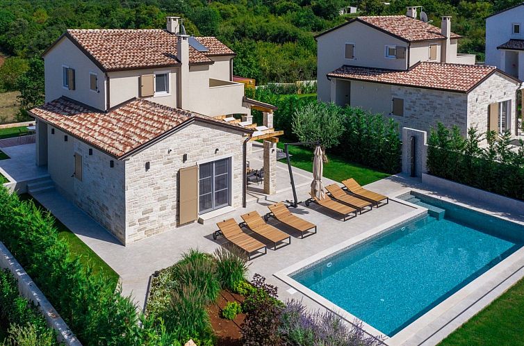 Vakantiehuis Schönes Haus in Tar mit privatem Pool