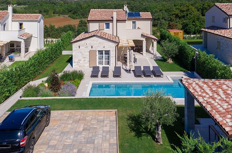 Vakantiehuis Schönes Haus in Tar mit privatem Pool