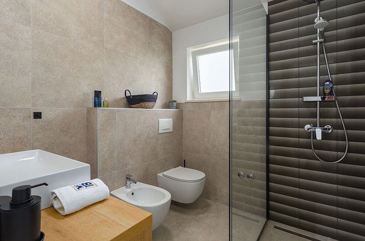 Vakantiehuis Schönes Haus in Tar mit privatem Pool