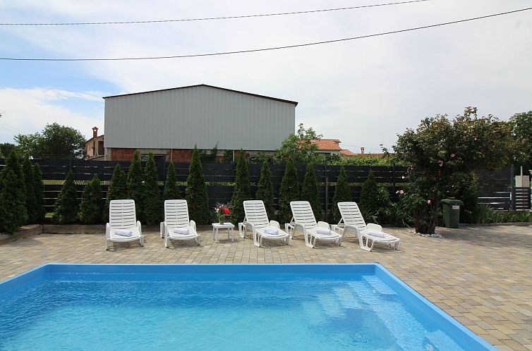 Vakantiehuis Villa Bianca mit Pool nah am Lanterna Resort