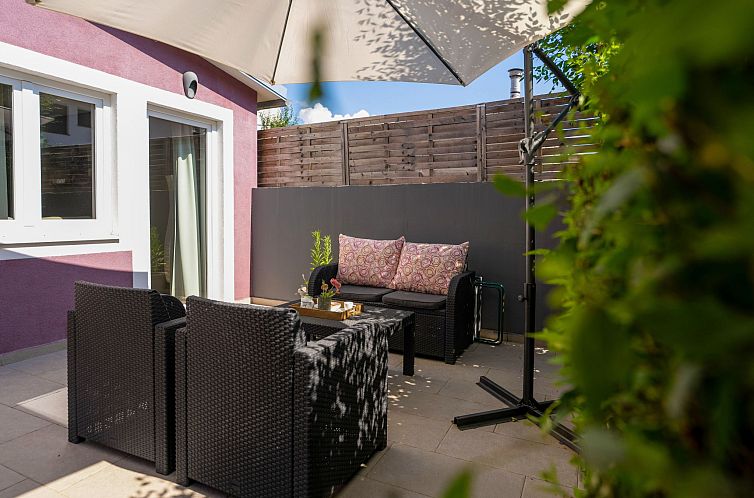 Vakantiehuis Casa Viola mit Pool, unweit von Lanterna Resort