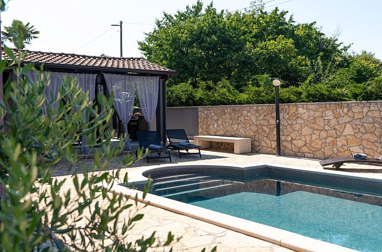 Vakantiehuis Casa Viola mit Pool, unweit von Lanterna Resort