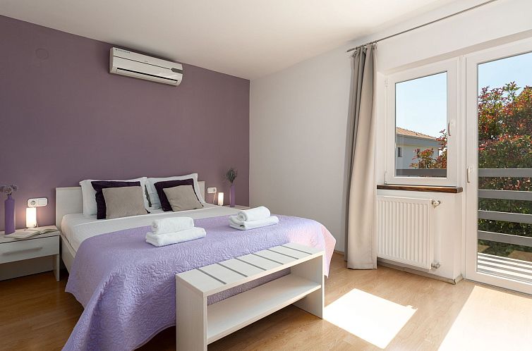 Vakantiehuis Casa Viola mit Pool, unweit von Lanterna Resort