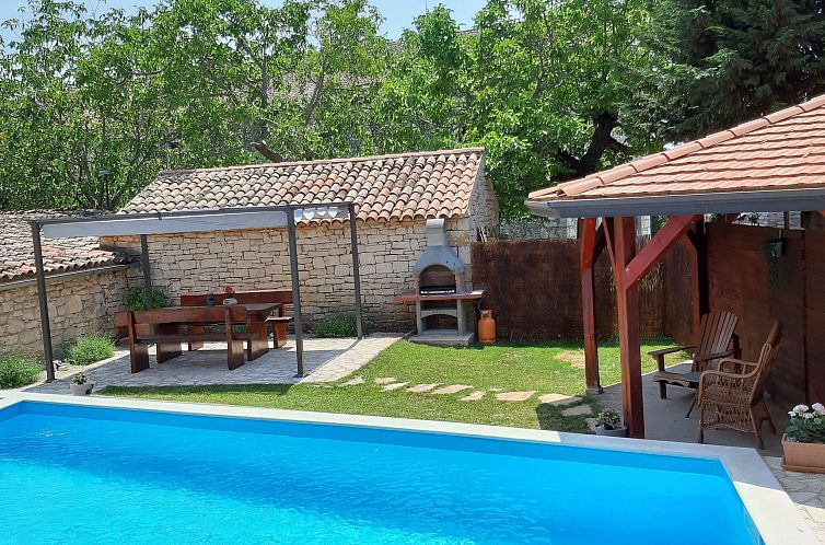 Vakantiehuis Chiara in Rogivici