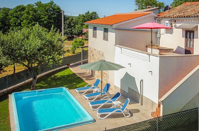 Guest house 10118017 - Holiday property Istria - Vakantiehuis Danica