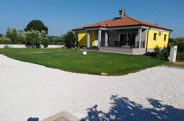 Unterkunft 10118721 - Ferienhaus Istrien - Vakantiehuis mit Terrasse, Grill und Garten