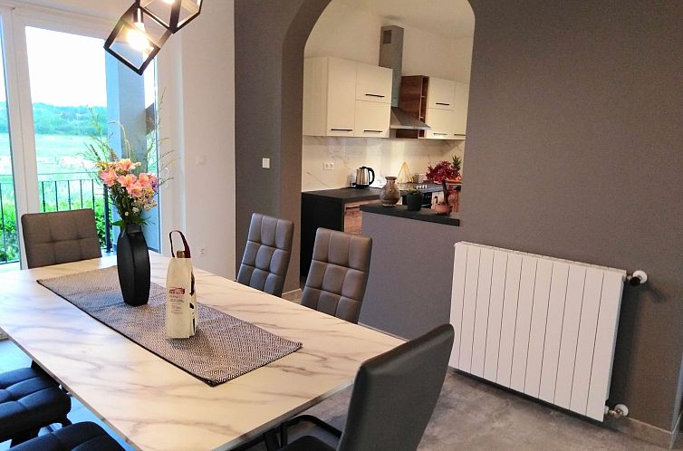 Vakantiehuis mit Terrasse, Grill und Garten