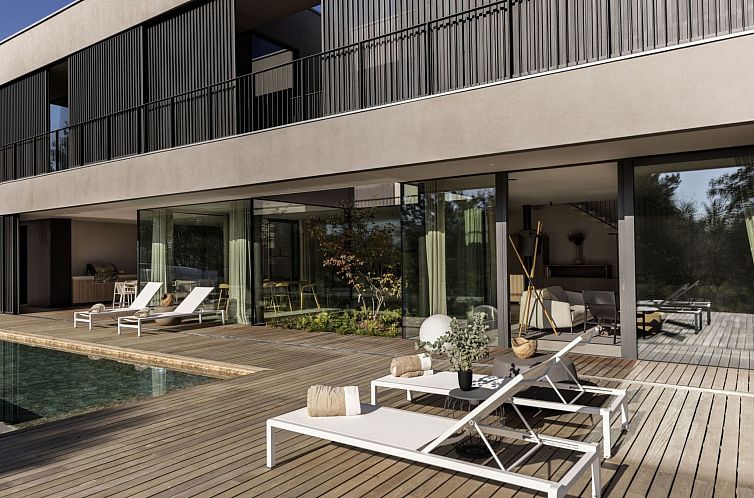 Vakantiehuis Ferienvilla MIstra mit privatem Pool