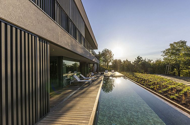 Vakantiehuis Ferienvilla MIstra mit privatem Pool