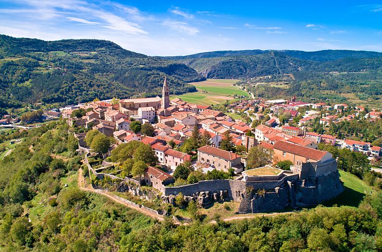 Vakantiehuis Ferienvilla MIstra mit privatem Pool
