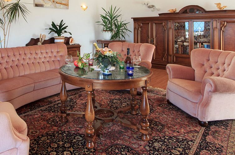 Vakantiehuis Villa Natalia Peroj,  mit privaten Pool